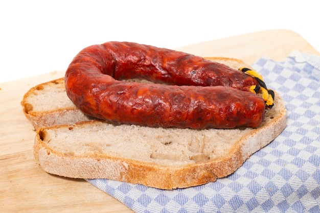 Chorizo und traditionelles Brot