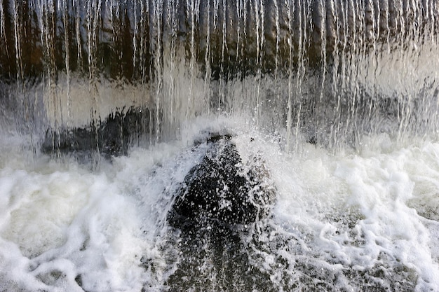 Los chorros de agua que cae