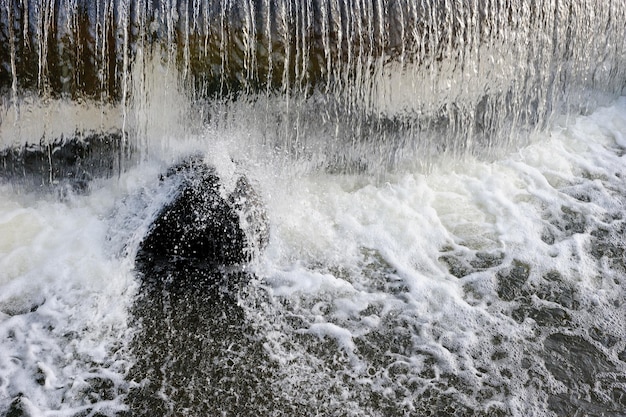 Los chorros de agua que cae