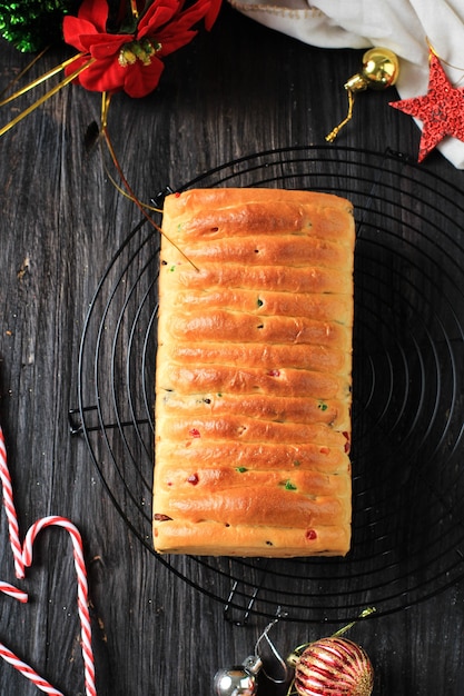 Christmas stollen. pão tradicional doce de frutas, pão alemão,