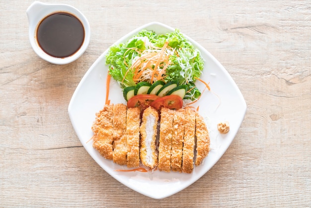 Chuleta De Cerdo Frita Con Vegetal