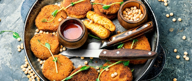 Chuletas dietéticas de guisantes.