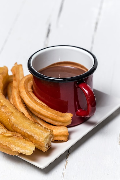 Churros mit heißer Schokolade