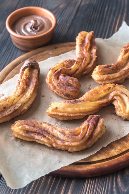 Churros con salsa de chocolate