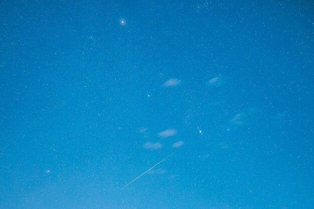 Foto chuva de meteoros de orion