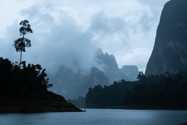 Chuva sobre a montanha