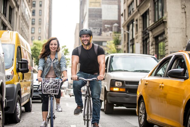 Foto ciclistas em nova york