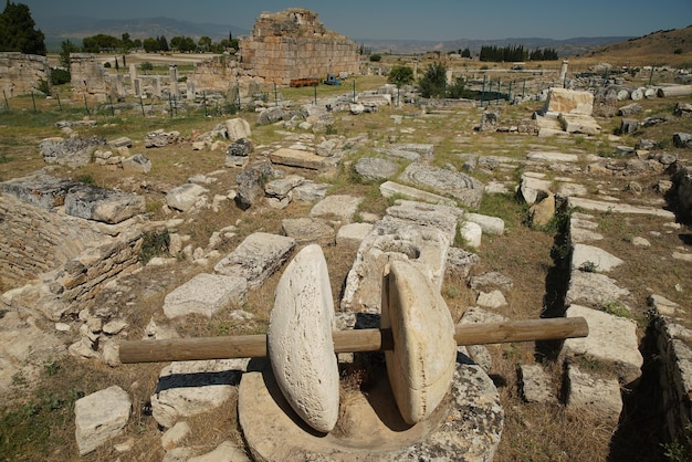 Cidade antiga de Hierapolis em Pamukkale Denizli Turkiye