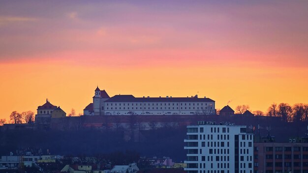 Cidade Brno República Checa Europa Spilberk belo castelo e fortaleza antigos A cidade de Brno