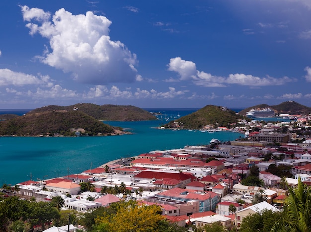 Cidade de Charlotte Amalie e Porto