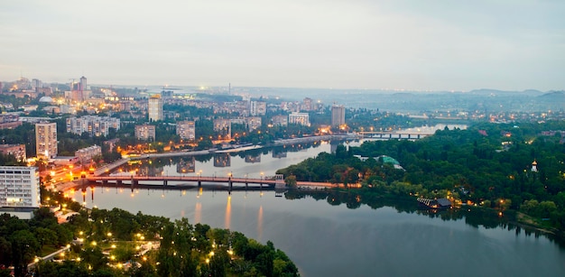 Cidade de Donetsk na noite