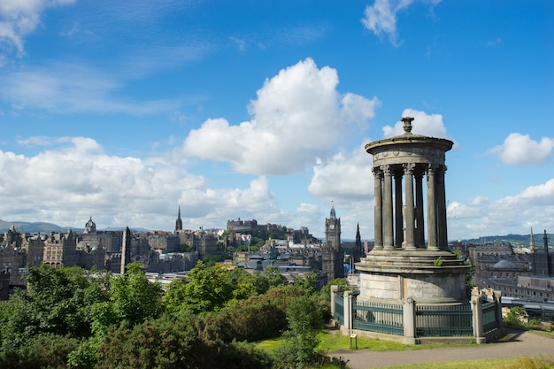 Edimburgo, de Calton Hill, de Uma viagem pela Grã-Bretanha empreendida  entre os anos de 1814 e 1825, publicada em 1829