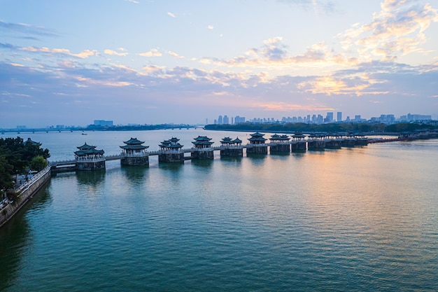 Foto cidade de guangdong chaozhou china ponte xiangzi