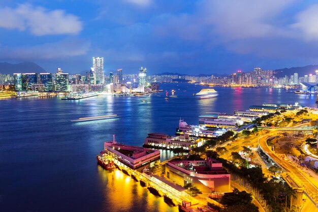 Foto cidade de hong kong à noite