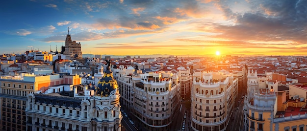 Cidade de Madrid Belíssima vista panorâmica do nascer do sol