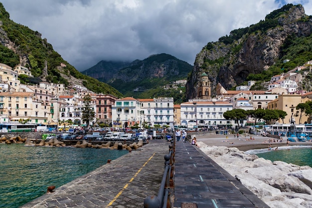 Cidade de Maiori Arquitetura e praias da cidade de Maiori