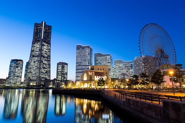 Cidade de Yokohama à noite