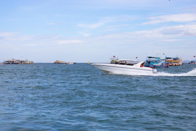 Cidade e mar Pattaya Tailândia