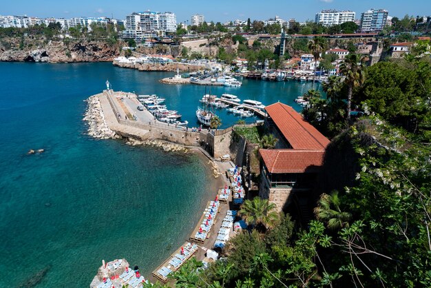 Foto cidade velha kaleici em antalya, turquia