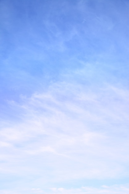 Cielo azul claro, se puede utilizar como fondo.