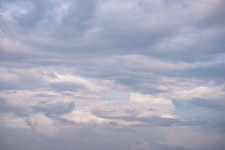 Cielo azul con nubes