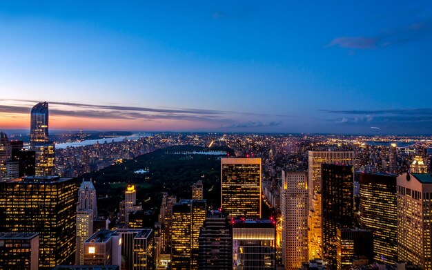 Foto el cielo de la ciudad del río