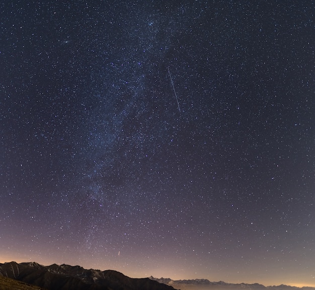 Cielo estrellado de los Alpes