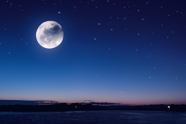 Cielo nocturno con fondo de luz de luna