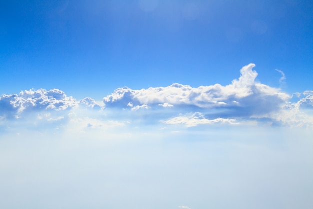 Cielo y nube