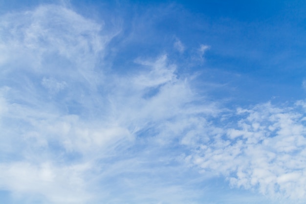 Cielo y nube