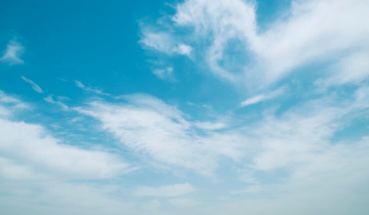 Un cielo con nubes