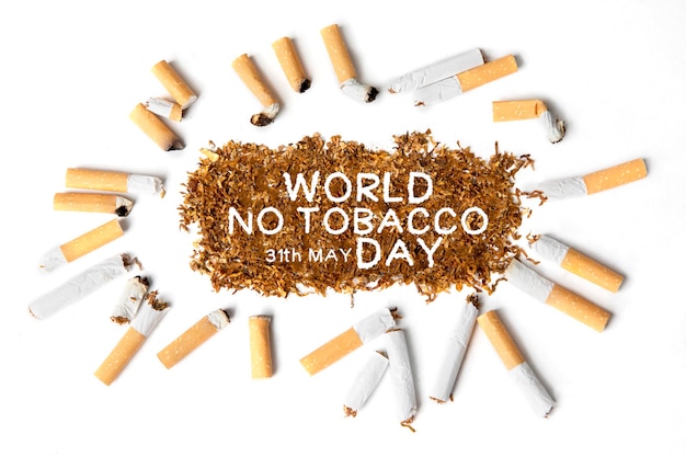 Cigarrillos rotos con texto del día mundial sin tabaco