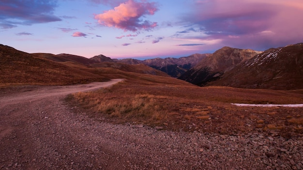 En la cima de Cinnamon Pass, Colorado.