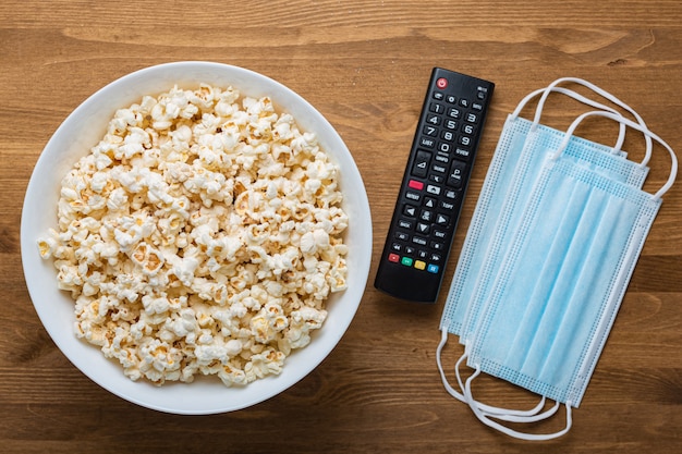 Cinema em casa durante quarentena e pandemia