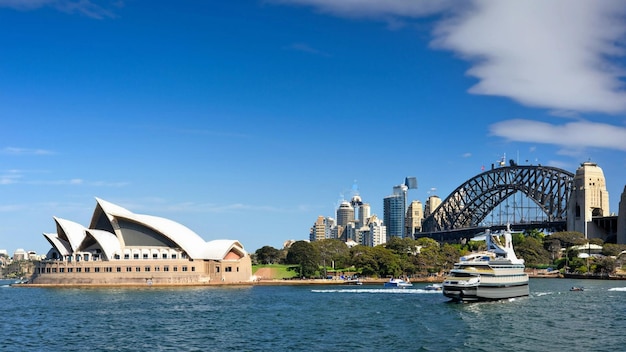 Circular Quay y Opera House Sydney Australia La ópera de Sydney con transbordadores en el frente