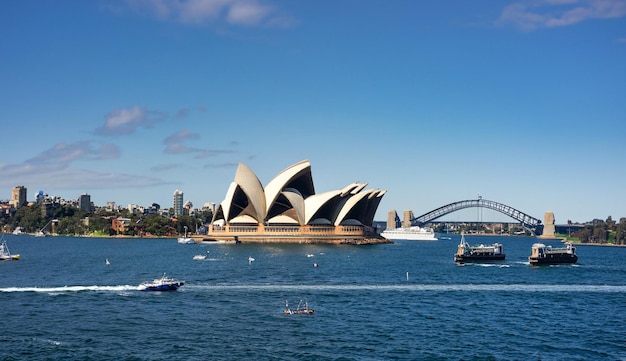 Circular Quay und Opera House Sydney Australien Sydney Opernhaus mit Fähren im Vorfeld