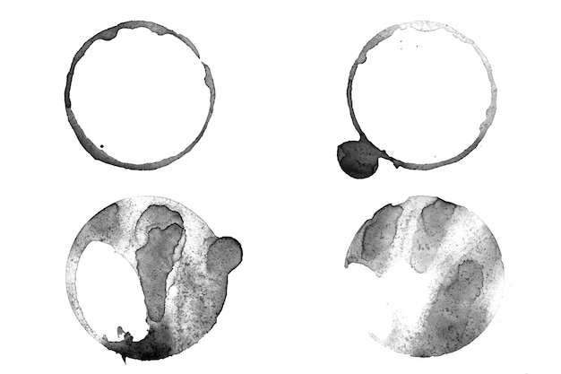 Círculos de tinta isolados em fundo branco