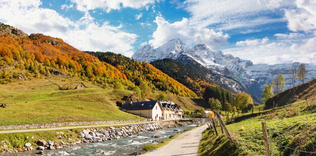 Cirque De Gavarnie In Den Französischen Pyrenäen