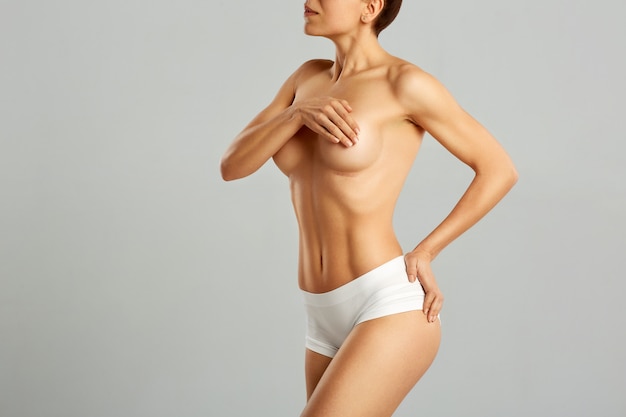 Foto cirurgia plástica do seio feminino