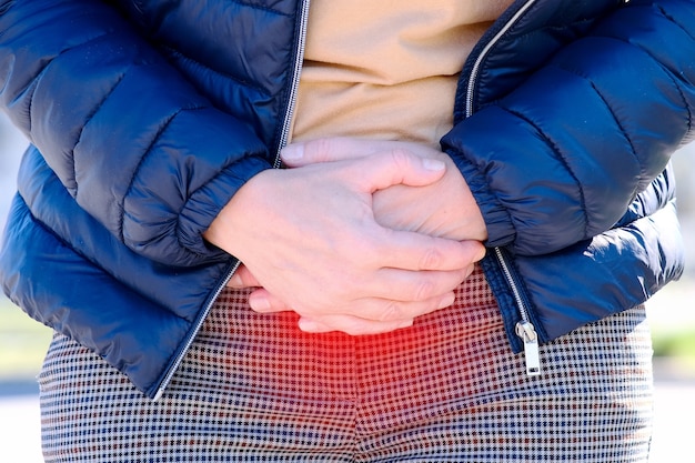 Cistite da bexiga, inflamação dos ovários femininos. Bexiga em caso de cistite para desenho conceitual. Cuidados de saúde. O conceito de medicina.