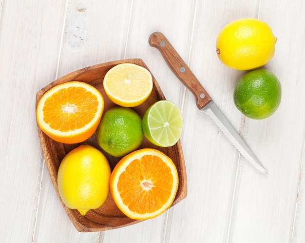 Cítricos Naranjas Limas y limones