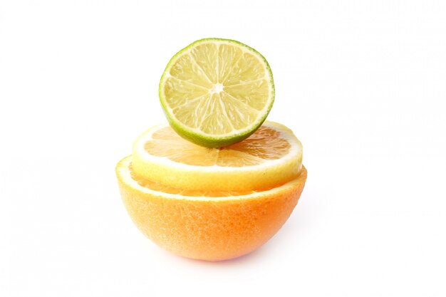 Citrus lime lemon orange rodajas aislado