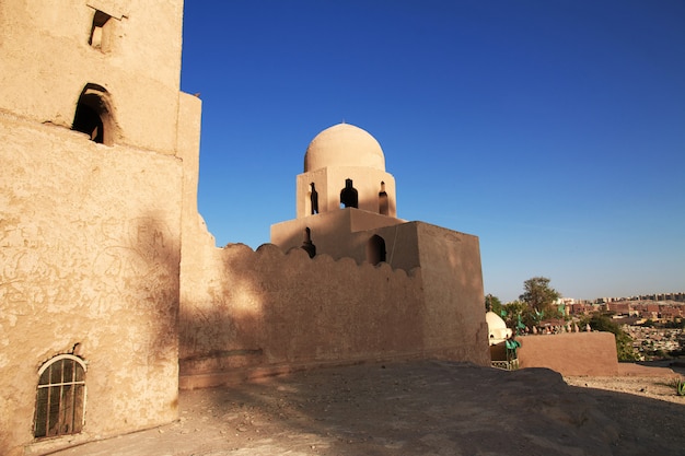 Ciudad de Asuán en Egipto en el río Nilo