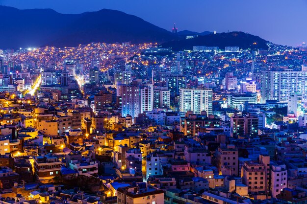 Ciudad de Busan en Corea del Sur en la noche