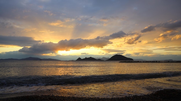 La ciudad costera de Turgutreis y las espectaculares puestas de sol