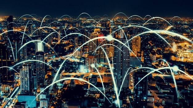 Foto ciudad digital inteligente con gráfico abstracto de globalización que muestra la red de conexión