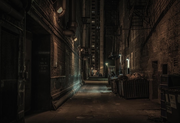 Ciudad iluminada por la noche