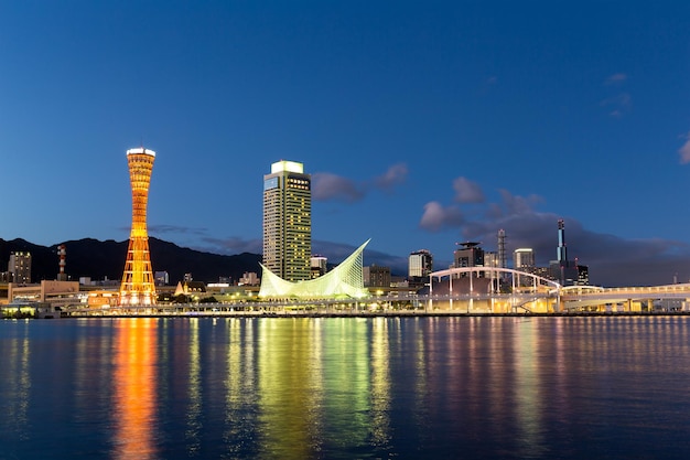 Ciudad de Kobe en la noche