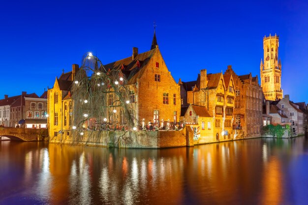 Ciudad medieval y torre Belfort Brujas Bélgica