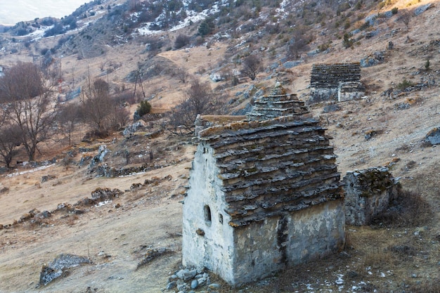La ciudad de los muertos el pueblo de Dargavs de Osetia del Norte Cáucaso Rusia